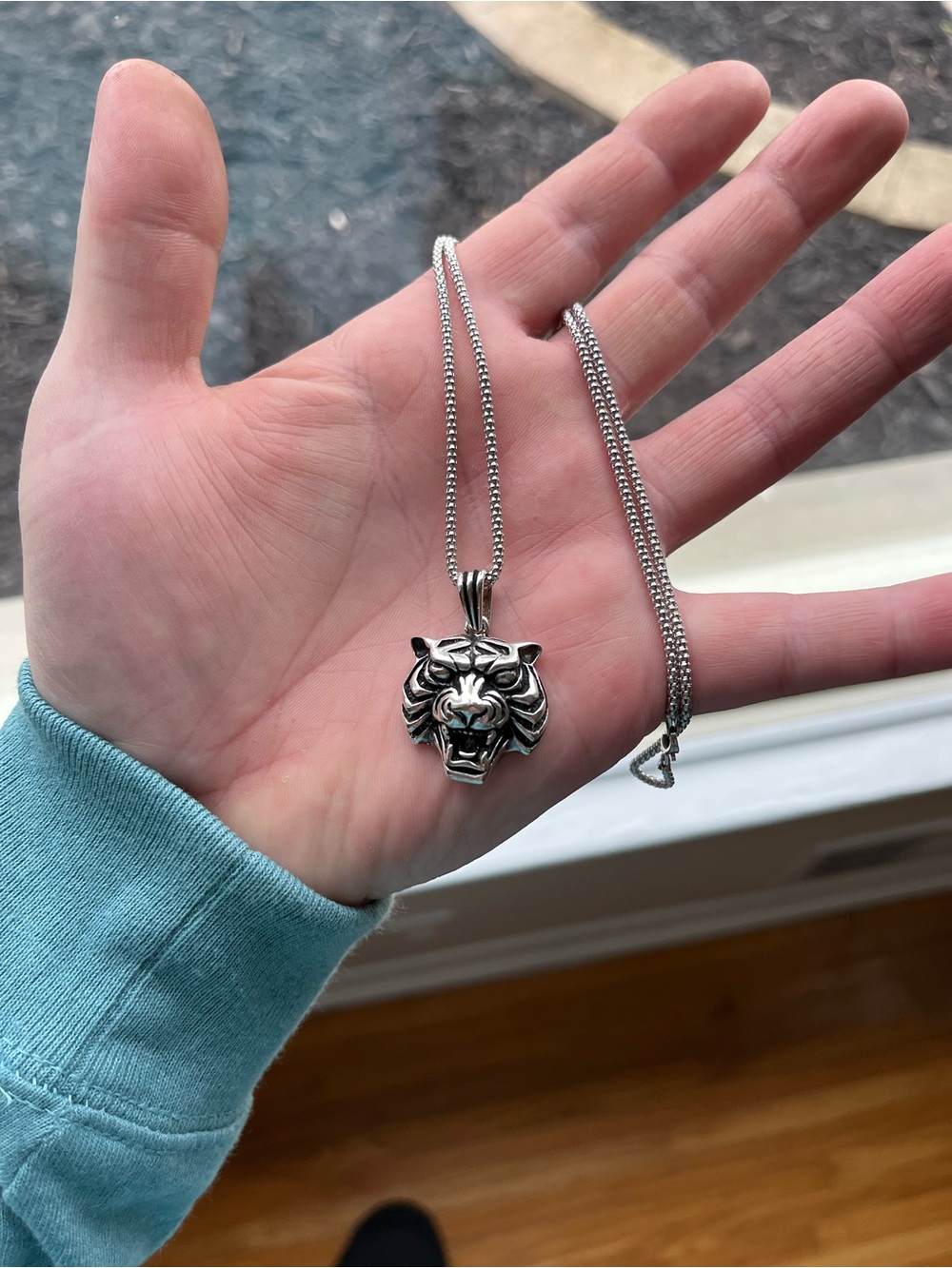 Sterling silver Lion pendant with chain